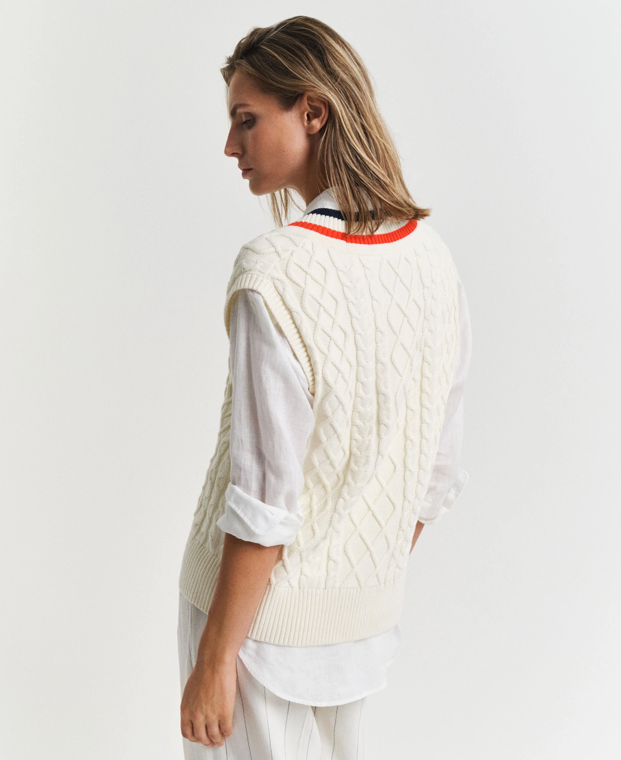 Contrast Cable Knit V-Neck Vest - Cream - Image 3