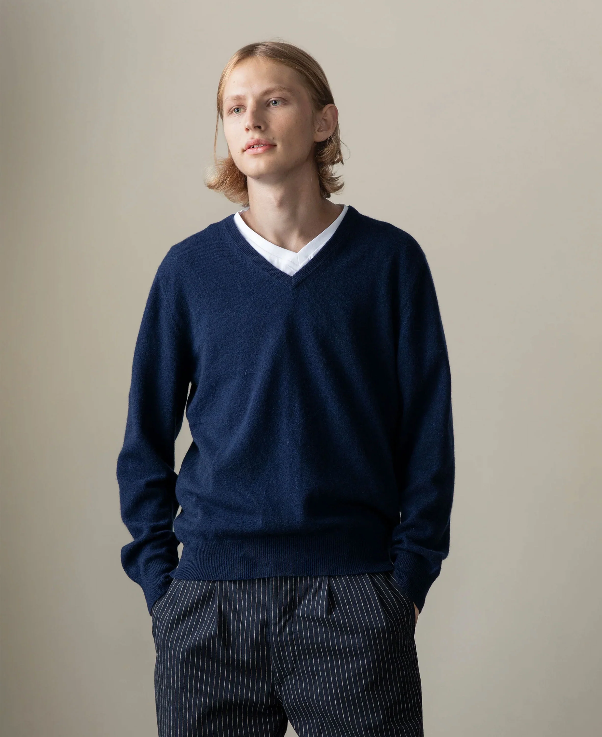 Cashmere V Neck Jumper - Cosmos - Image 2
