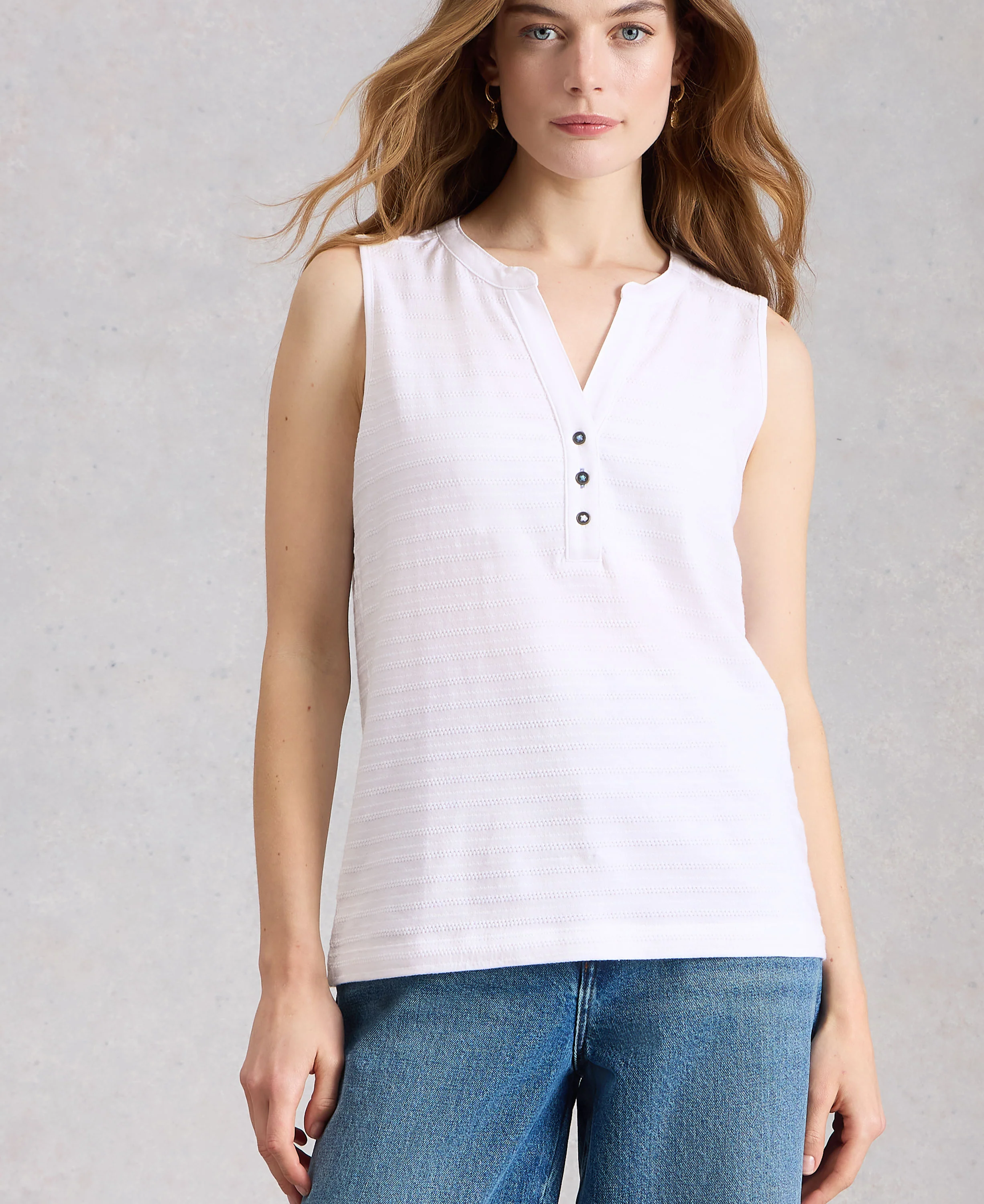 Nora Texture Notch Vest - Brilliant White - Image 2