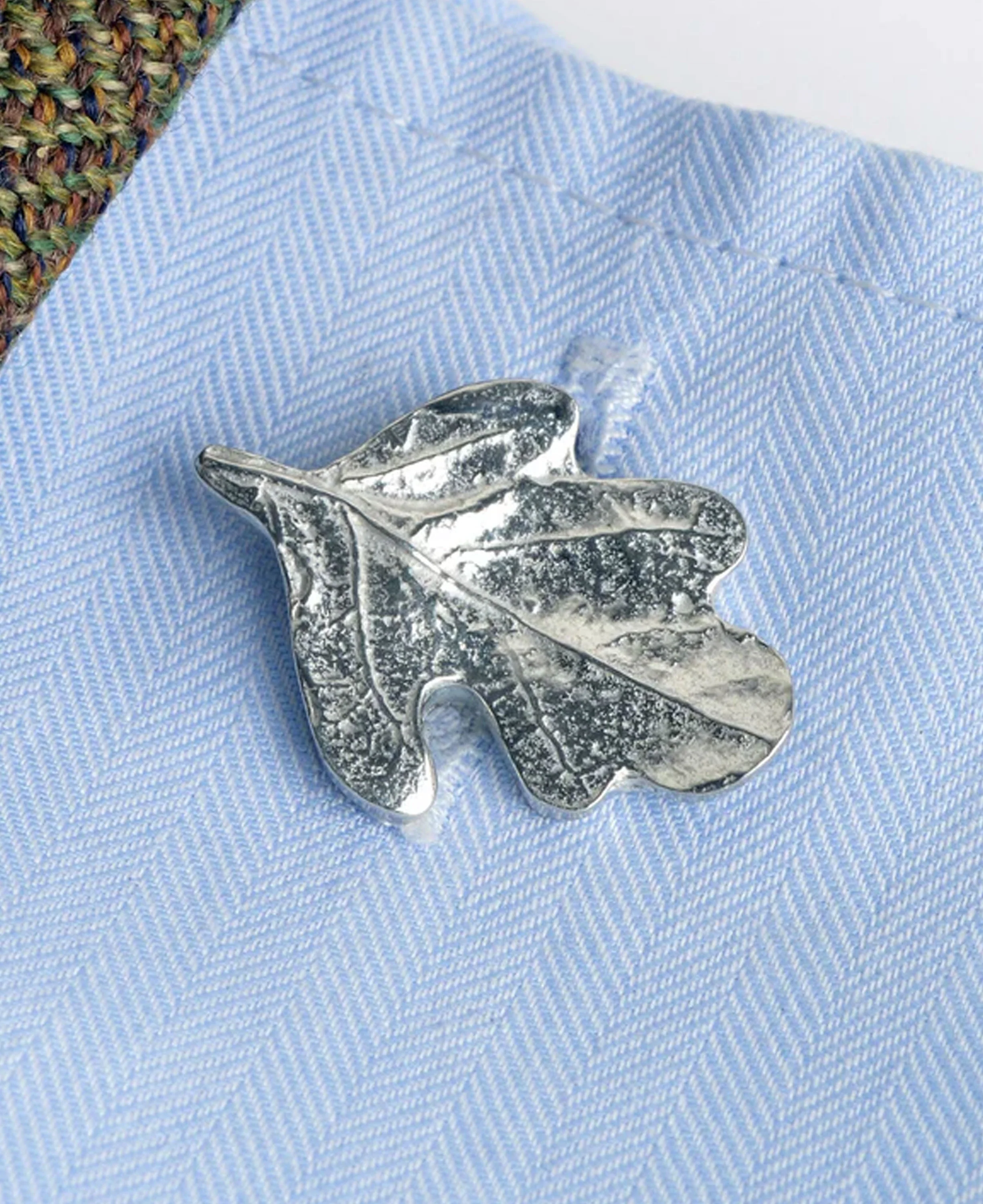 Oak Leaf Cufflinks - Image 2