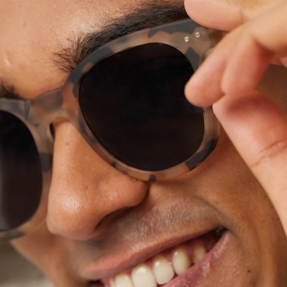 Round Sunglasses N - Light Tortoise - Image 3