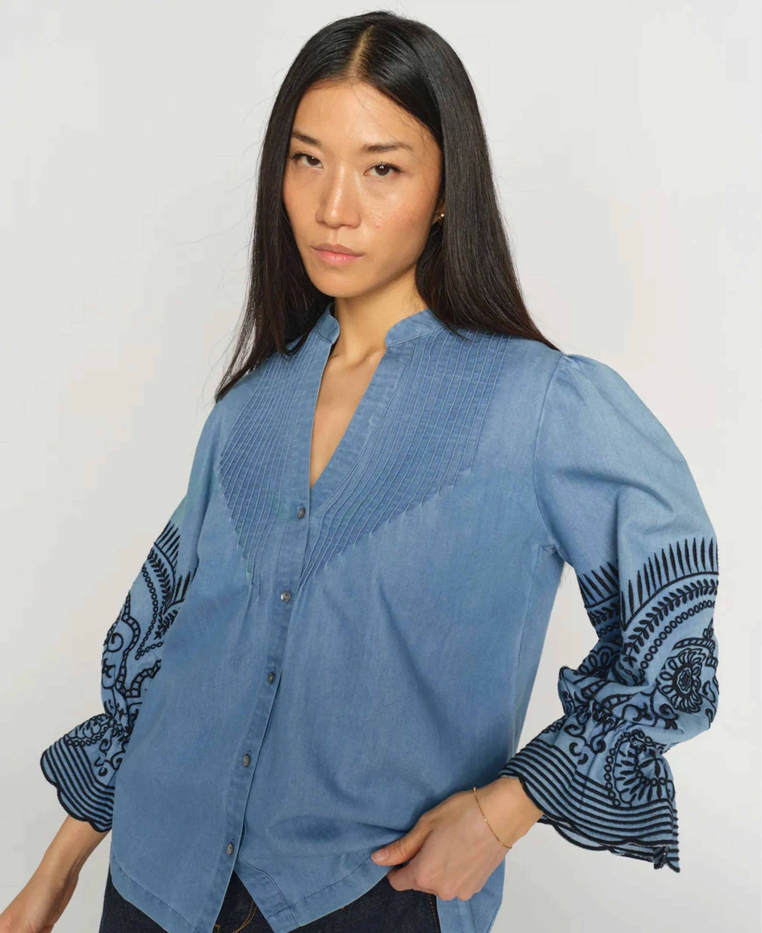 Stomin Embroidered Shirt - Light Blue - Image 3